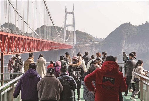 湘西旅游订单火爆的“流量密码”——文旅局长花式“出圈”拉动旅游消费提升