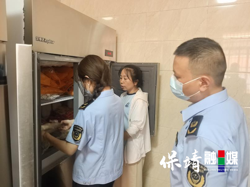 保靖县市场监管局：开展集中用餐单位食品安全检查，守护群众饮食安全